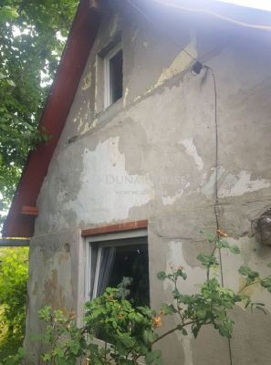 Eladó családi ház Szentmártonkáta