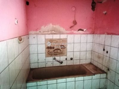 Eladó családi ház Gyömrő