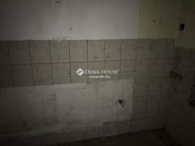 Eladó családi ház Tárkány