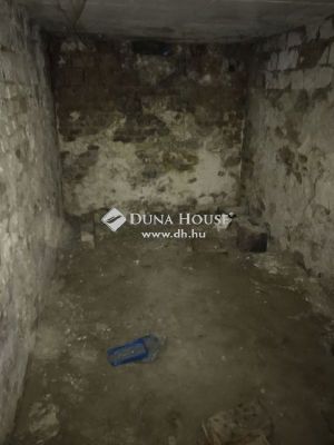 Eladó családi ház Tárkány