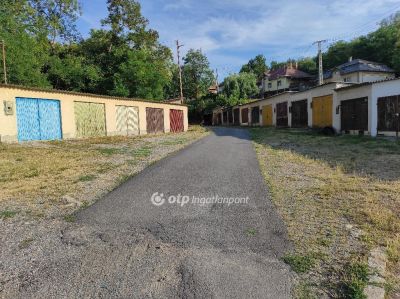 Eladó lakóövezeti telek Salgótarján