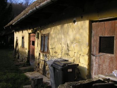 Eladó családi ház Kishartyán