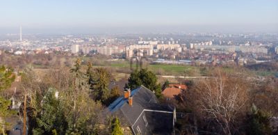 Eladó lakóövezeti telek Budapest