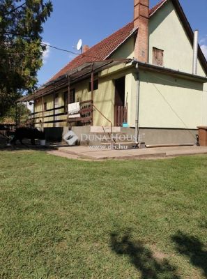 Eladó családi ház Tápiószőlős