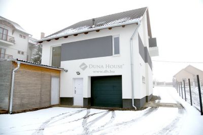 Eladó családi ház Pécs