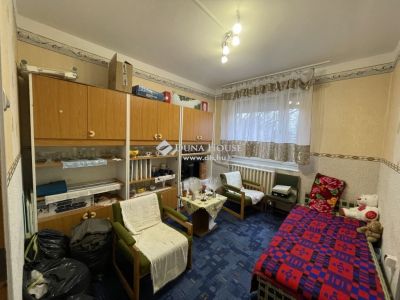 Eladó lakás Oroszlány