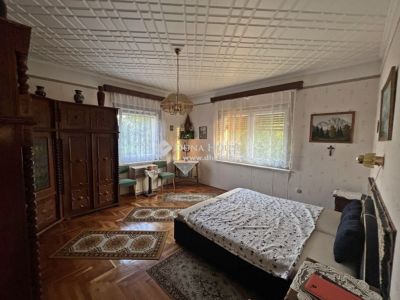 Eladó családi ház Szentmártonkáta