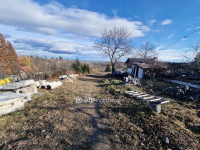 Eladó lakóövezeti telek Miskolc