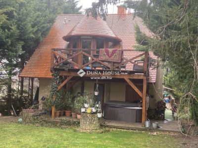 Eladó családi ház Budaörs