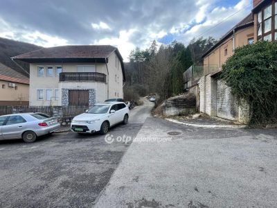 Eladó lakóövezeti telek Miskolc
