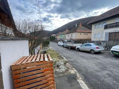 Eladó lakóövezeti telek Miskolc