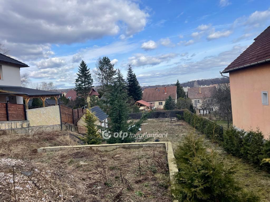 Eladó lakóövezeti telek Miskolc