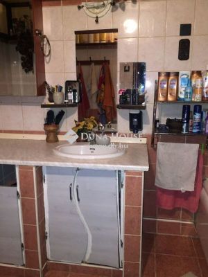 Eladó családi ház Inárcs