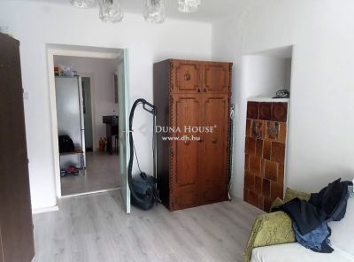 Eladó családi ház Bajna
