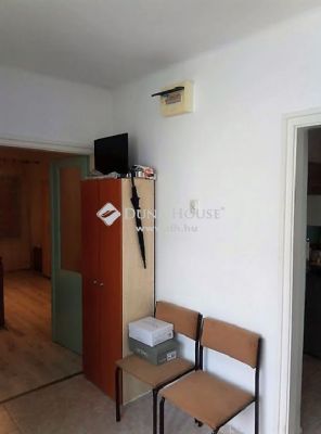 Eladó családi ház Bajna