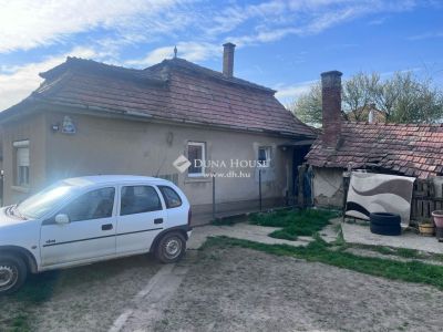 Eladó családi ház Perkáta