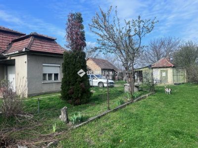 Eladó családi ház Perkáta