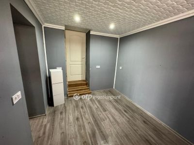 Eladó családi ház Poroszló