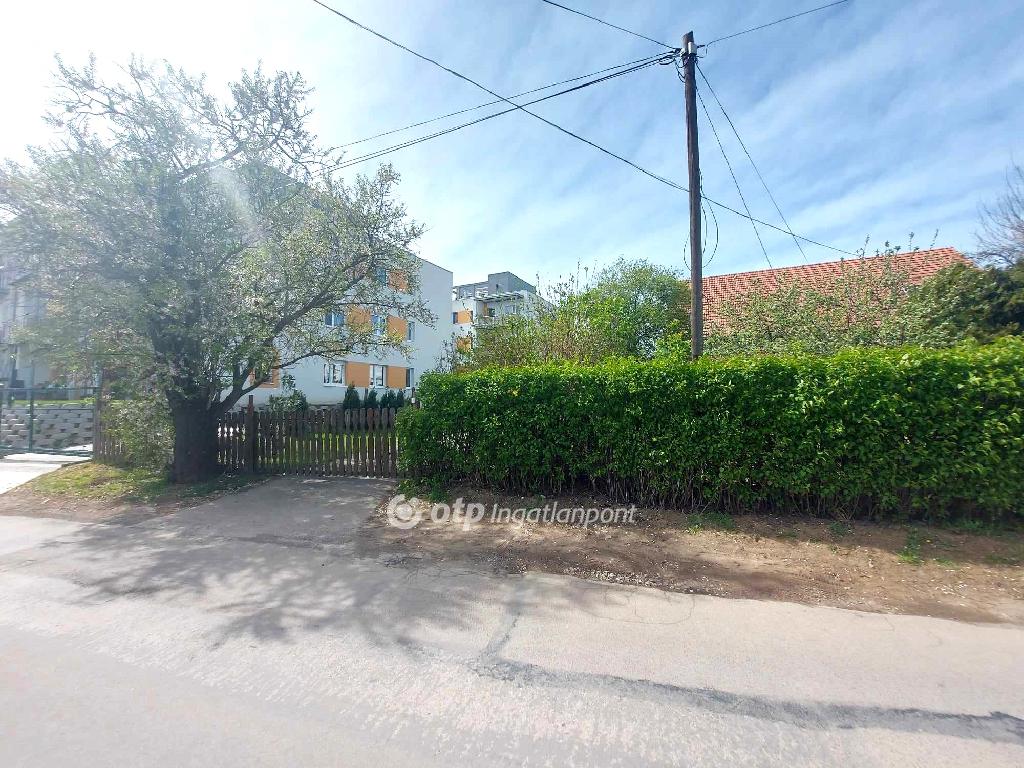 Eladó lakás Pécs