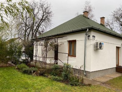 Eladó családi ház Gödöllő