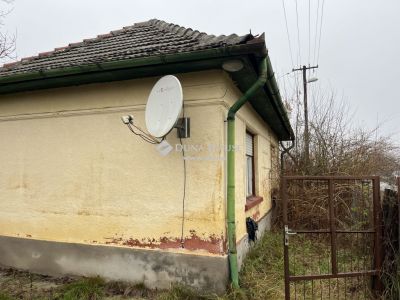 Eladó családi ház Tápiószőlős