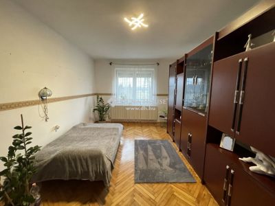 Eladó családi ház Körmend