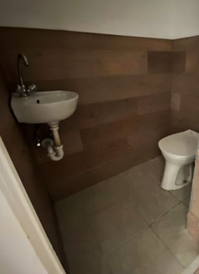 Eladó utcai bejáratú üzlethelység Nagykanizsa