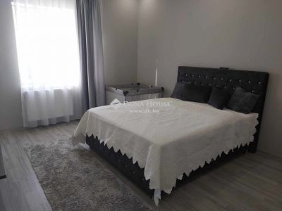 Eladó családi ház Békéscsaba
