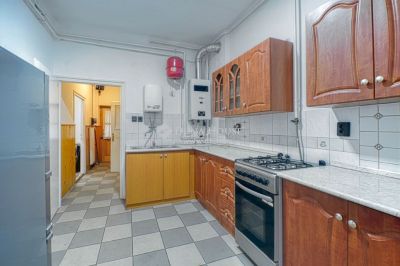 Eladó családi ház Budapest