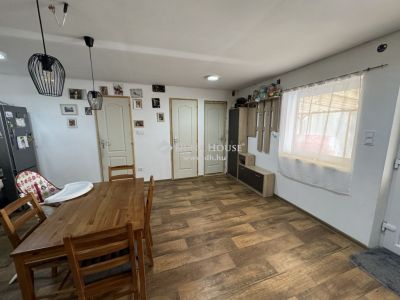 Eladó tanya Kecskemét