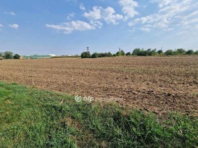 Eladó ipari terület Felsőzsolca