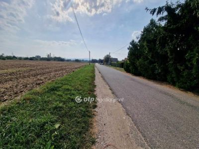 Eladó ipari terület Felsőzsolca