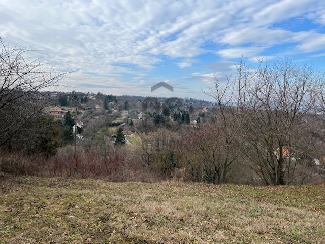 Eladó lakóövezeti telek Budaörs