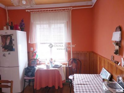Eladó családi ház Pécel