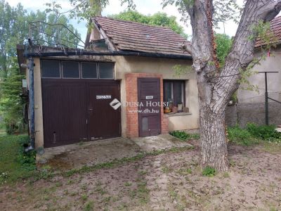 Eladó családi ház Pécel
