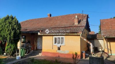 Eladó családi ház Jászladány