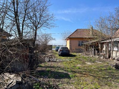 Eladó lakóövezeti telek Debrecen