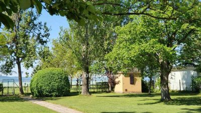 Eladó üdülő terület Balatonlelle