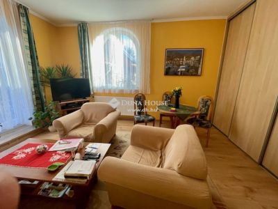 Eladó ikerház Budapest