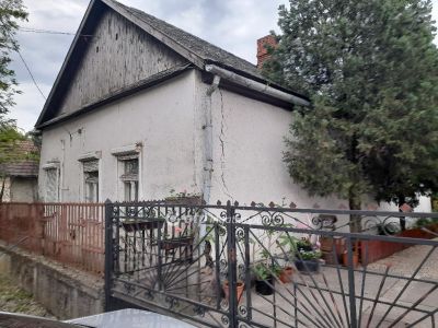 Eladó családi ház Adács