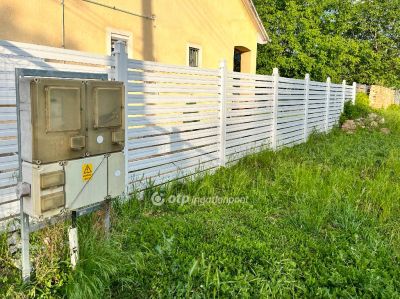 Eladó lakóövezeti telek Székesfehérvár