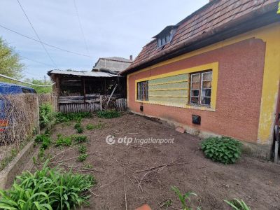 Eladó lakóövezeti telek Debrecen