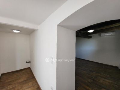Eladó nyaraló Balatonlelle