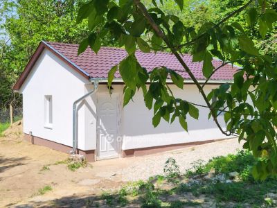 Eladó nyaraló Balatonlelle