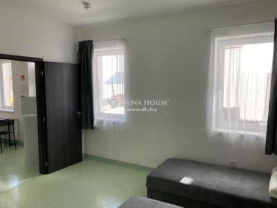 Eladó családi ház Esztergom