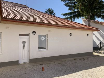 Eladó családi ház Esztergom