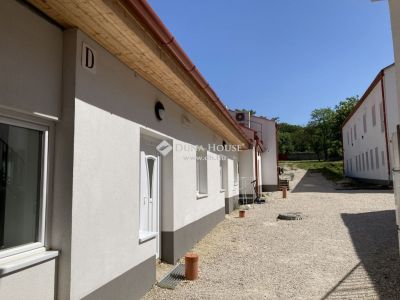 Eladó családi ház Esztergom