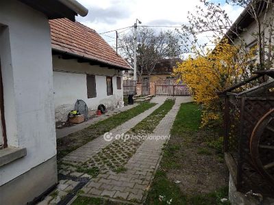 Eladó családi ház Piliscsaba