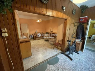 Eladó családi ház Pécel