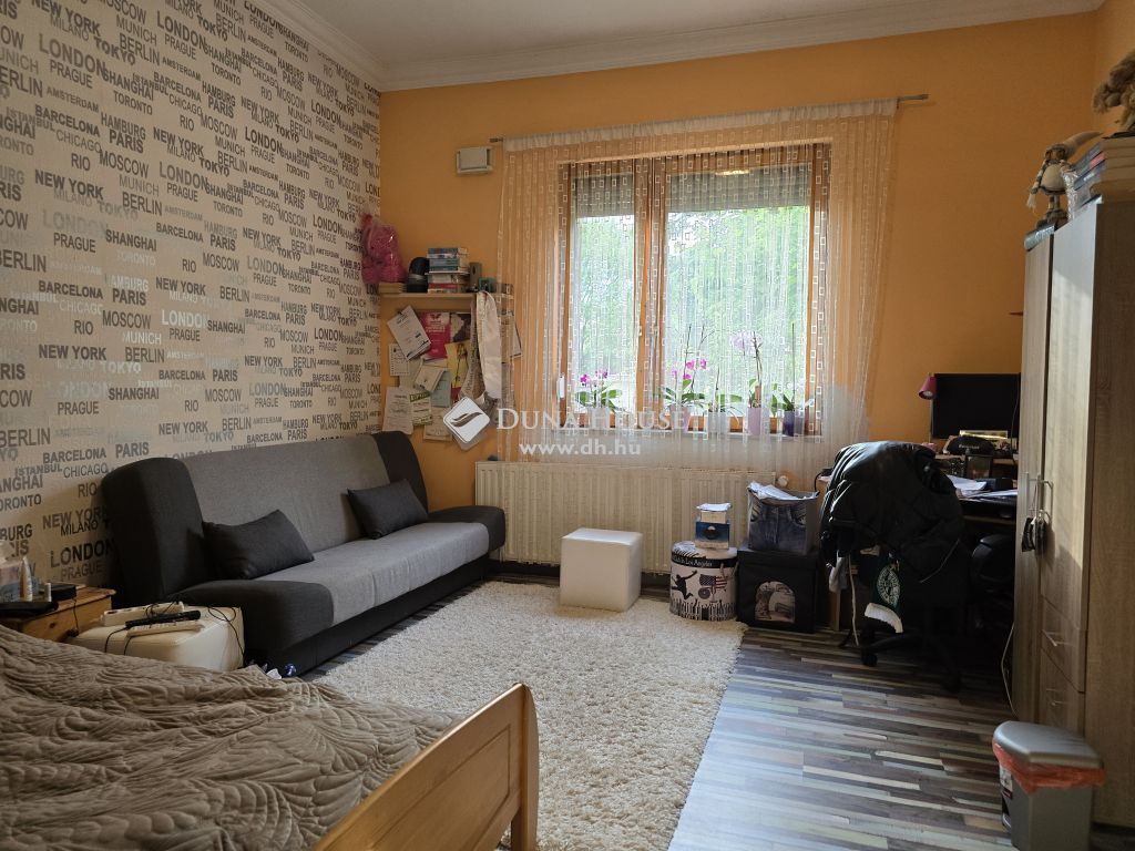 Eladó családi ház Budapest